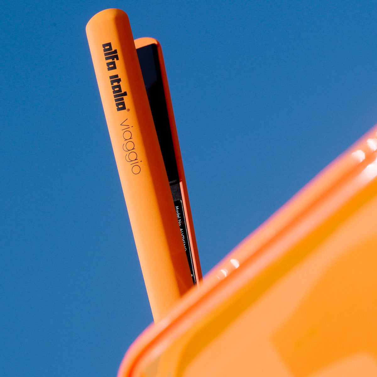 Viaggio Travel Set Styling - Neon Orange